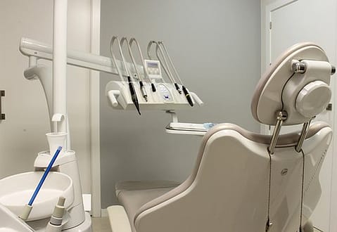 Dental Implant Center